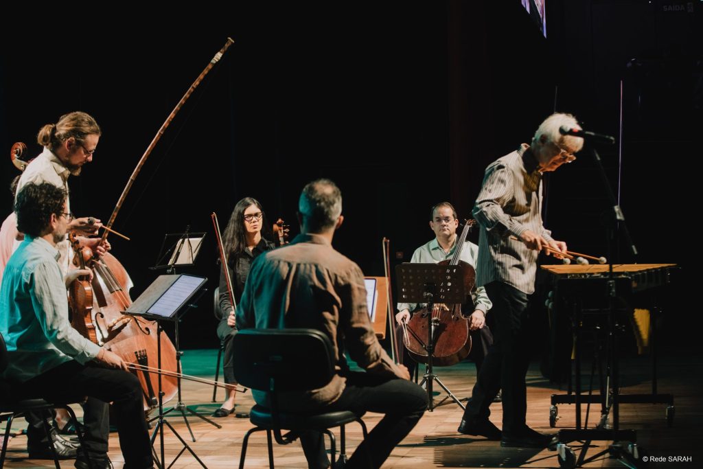 Ney Rosauro & Quinteto Capital no palco